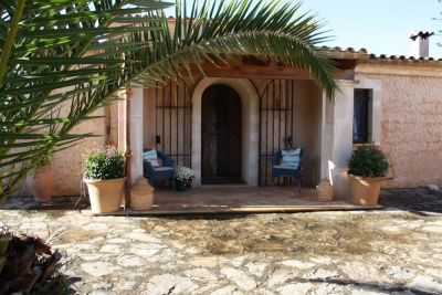 Innenhof Finca und Eingangsbereich